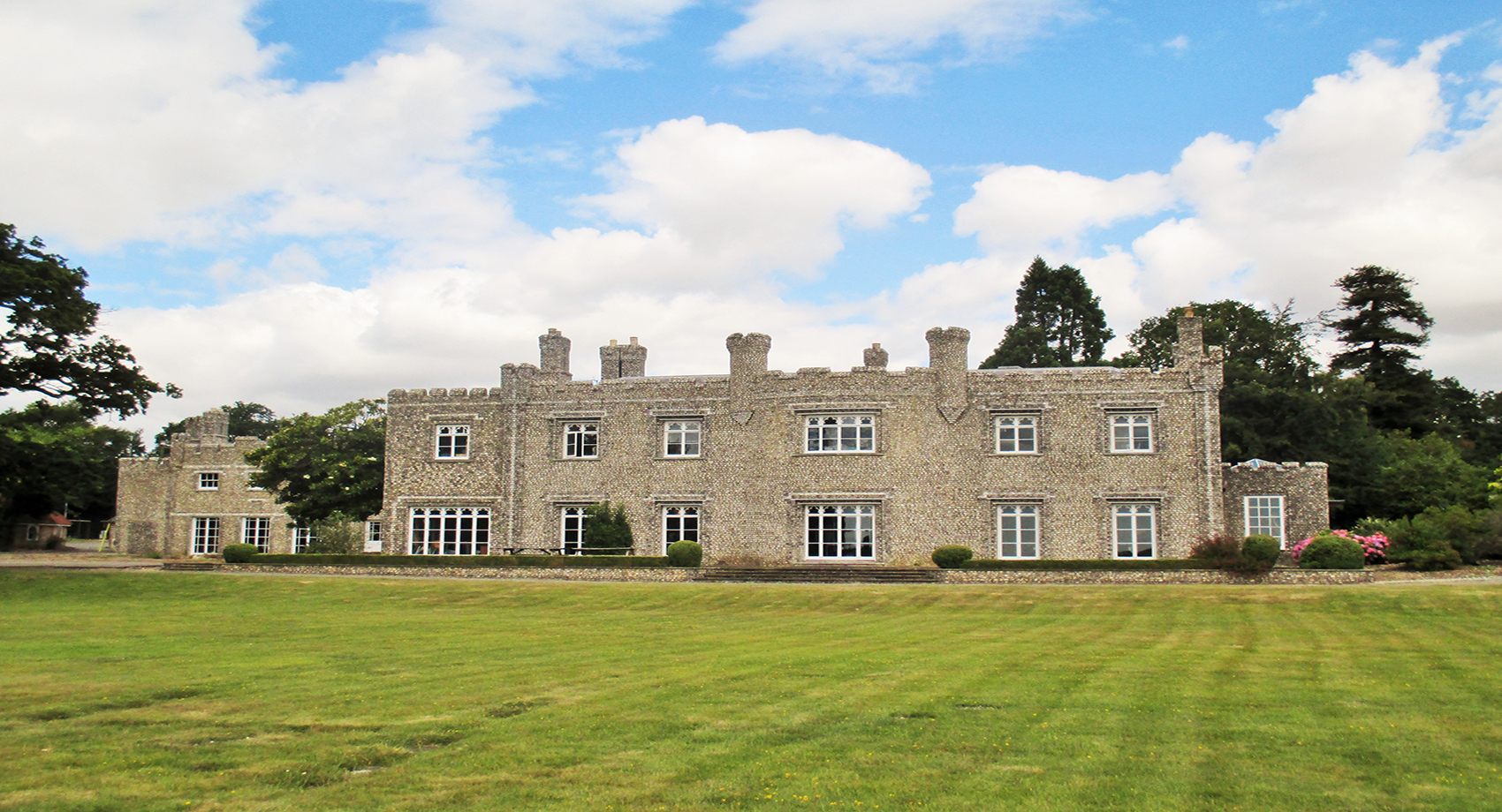 LSH sells historical Southleigh Park with consent for 90 homes LSH