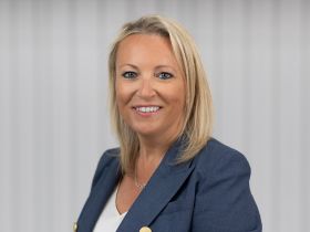 Elise Evans | Head of Office Fareham & Director Industrial & Logistics